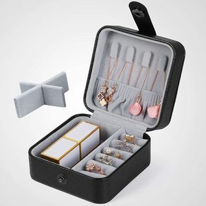 ŠPERKY Úložný box - malá rakva elegantná čierna JBC147BKV1 (BLACK WEEK) small 3