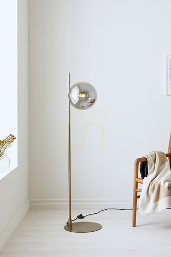 Skontrolujte Podlahová lampa Markslojd Dione 108274 starožitná mosadz/dymové sklo 134,5 cm