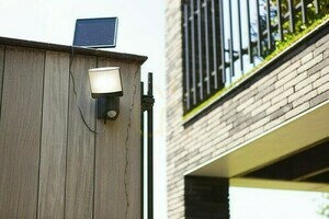 Vonkajšie nástenné svietidlo s pohybovým senzorom Lutec Sunshine LED 7W šedé small 1