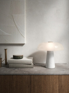 Lesklá biela mramorová stolová lampa od spoločnosti Nordlux small 3