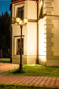 Záhradná lampa NORLYS Bologna 365BL čierna, 3×E27, 165–254 cm, IP54 small 2