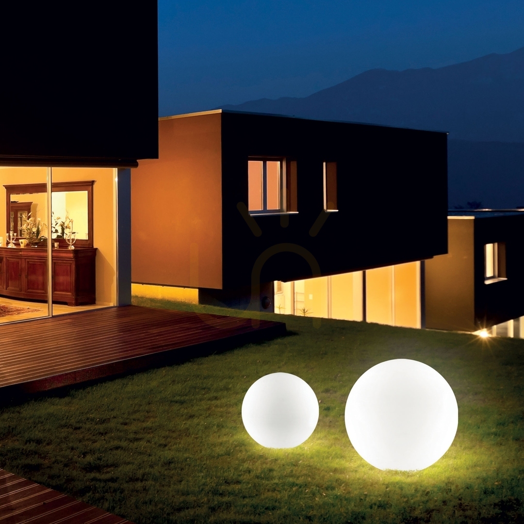 vyhliadka Vonkajšia stojaca lampa Ideallux SOLE PT1 D40 biela guľa E27 191621 Vonkajšia stojaca lampa Ideallux SOLE PT1 D40 biela guľa E27 191621