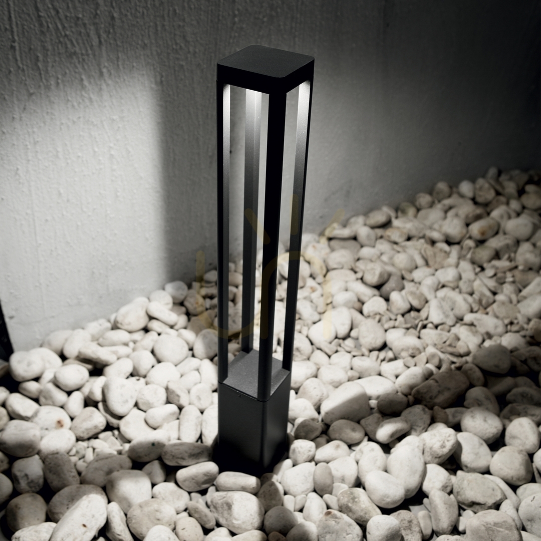 vyhliadka Vonkajšie stojace svietidlo Ideallux Tifone H65 antracit LED 8,5 W 250953 Vonkajšie stojace svietidlo Ideallux Tifone H65 antracit LED 8,5 W 250953