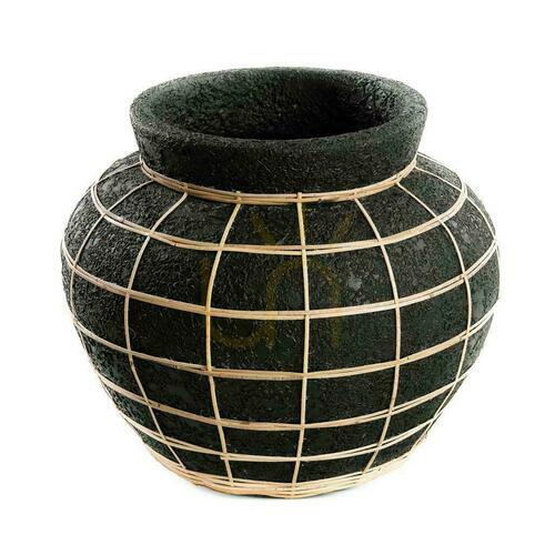 Skontrolujte Váza BAZAR BIZAR The Belly čierna prírodná terakota ratan L Terracotta Collection