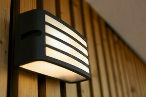 Vonkajšie nástenné svietidlo Lutec Zebra sivé hliníkové 25 W 5203501118 small 2