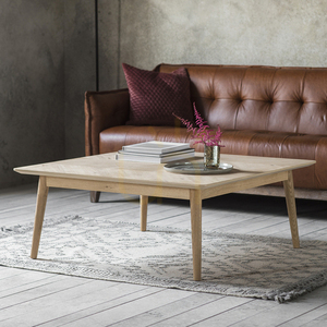 Konferenčný stolík Gallery Direct Milano Sole dub 100 × 100 × 40 cm small 1