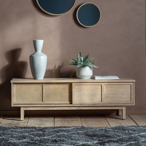 TV stolík Gallery Direct Kyoto 140 cm prírodný masívne mindi a ratan small 1