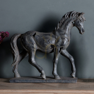 Socha koňa Gallery Direct Tamir antický vzhľad živica 45 cm small 2