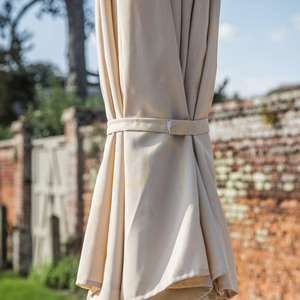 Podstavec pre konzolový slnečník Gallery Direct Vazzano 3 m krémový small 2