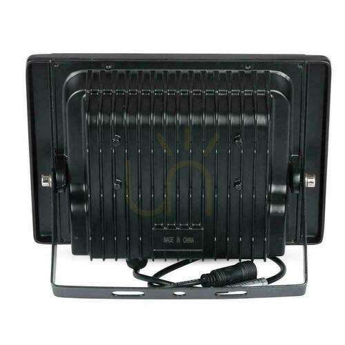 Skontrolujte V-TAC Solárny LED projektor 12W čierny IP65, diaľkové ovládanie, časovač VT-25W 6000K 550lm