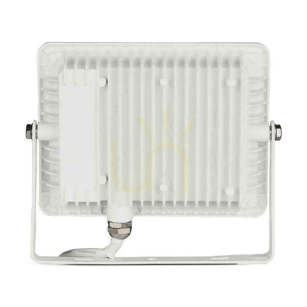 Skontrolujte V-TAC 30W SAMSUNG CHIP White VT-30 4000K 2340lm LED projektor 5 rokov záruka V-TAC 30W SAMSUNG CHIP White VT-30 4000K 2340lm LED projektor 5 rokov záruka