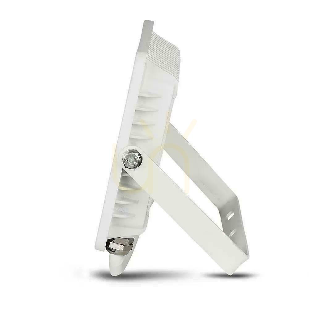 vyhliadka V-TAC 30W SAMSUNG CHIP White VT-30 4000K 2340lm LED projektor 5 rokov záruka V-TAC 30W SAMSUNG CHIP White VT-30 4000K 2340lm LED projektor 5 rokov záruka