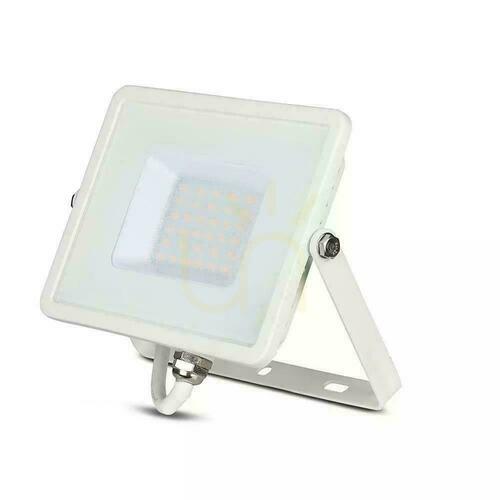 Skontrolujte V-TAC 30W SAMSUNG CHIP White VT-30 4000K 2340lm LED projektor 5 rokov záruka