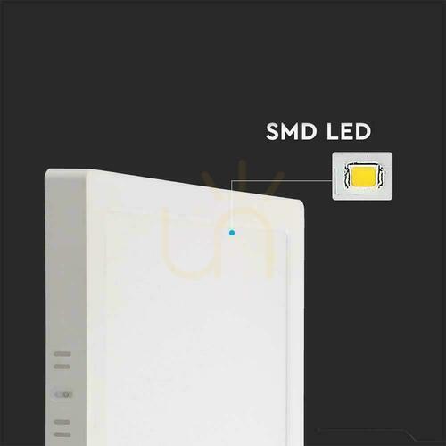 Skontrolujte V-TAC povrchovo montované LED panelové svietidlo Premium Downlight 18W Square 220x220 VT-61018 3000K 1850lm.