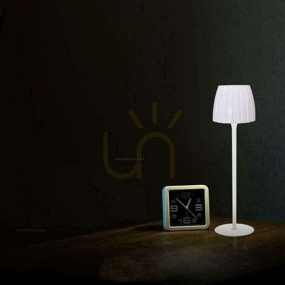 vyhliadka V-TAC 2,7W LED lampa na nočný stolík 34cm USB nabíjanie Stmievateľná biela VT-7967 3000K-6000K 110lm V-TAC 2,7W LED lampa na nočný stolík 34cm USB nabíjanie Stmievateľná biela VT-7967 3000K-6000K 110lm