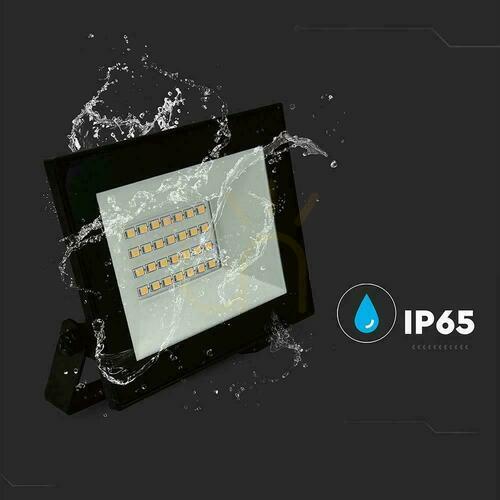 Skontrolujte LED reflektor V-TAC VT-44022 20W 4000K 1510lm, IP65, čierny, SKU 23984