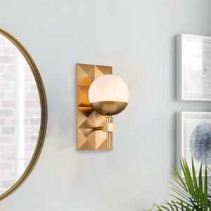 Nástenné svietidlo Quintiesse Deco E14 IP44, zlatý lak QN-DECO-1WB-AB-O small 5