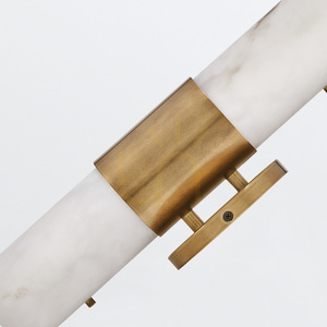 Stredné nástenné LED svietidlo IBIZA - Classic brass QUINTIESSE small 8