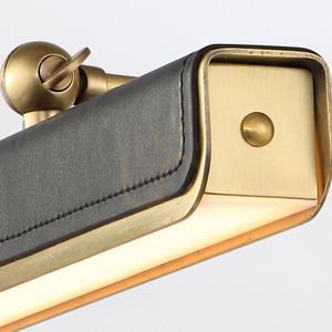 Malý LED VALISE obraz - Vintage mosadz, smokingová koža QUINTIESSE small 8