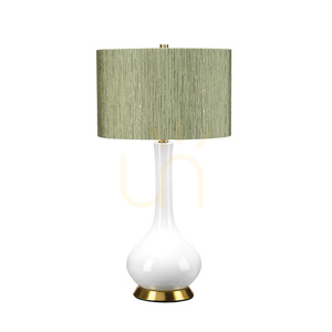 Stolná lampa Milo - 1 svetelný zdroj - biela / staršia mosadz Elstead small 0