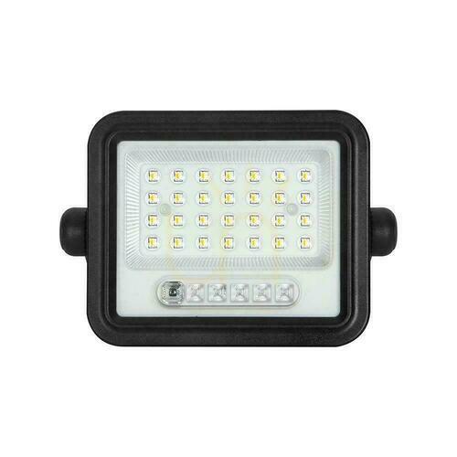 Skontrolujte V-TAC 50W CCT solárny LED projektor diaľkový automatický časovač IP65 čierny VT-54W 700lm 3 roky záruka