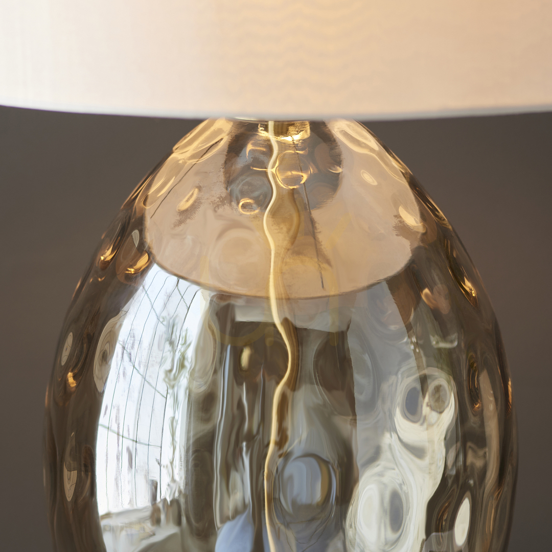 Displej Stolová lampa Endon Elin Dimple Brass, E27, mosadz, vintage biela, 53,5 cm Stolová lampa Endon Elin Dimple Brass, E27, mosadz, vintage biela, 53,5 cm