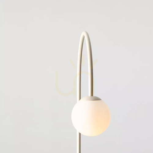 Skontrolujte Stojacia lampa Aldex Una béžová kov a sklo 1116A9