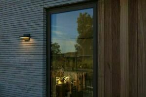 Vonkajšie nástenné svietidlo Lutec Twisto LED 13 W šedé 5116303118 small 2