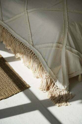 Skontrolujte Handmade Berber Bed Throw prírodný 300x240 cm bavlnený prehoz na posteľ