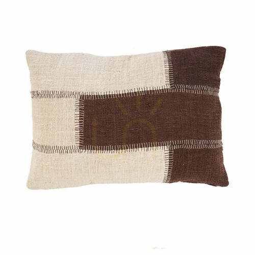 Skontrolujte Bavlnená obliečka na vankúš BAZAR BIZAR Cocoa Patchwork prírodne hnedá 50 × 70 cm