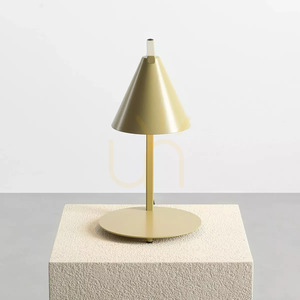 Stolná lampa Aldex Form 1108B12, pistáciová small 2