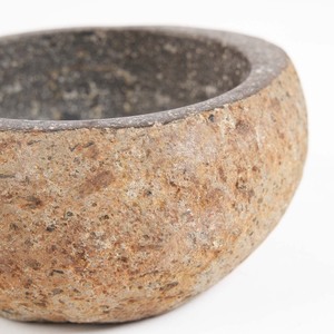 Miska BAZAR BIZAR z riečneho kameňa, kameň, 14 cm, Bowls 2 Miska BAZAR BIZAR z riečneho kameňa, kameň, 14 cm, Bowls small 2