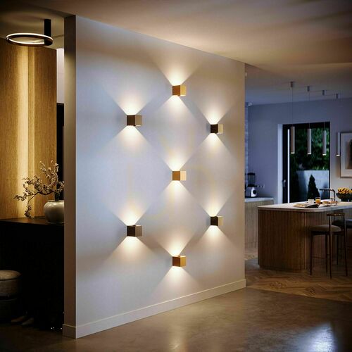 Skontrolujte Nástenné LED svietidlo s.luce Ixa High Power biele štvorcové 10 W 3000 K IP20 10 cm