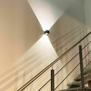 Nástenné svietidlo s.luce Ixa LED strieborné 10 cm štvorcové IP20 small 10