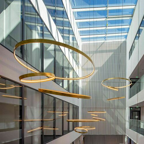 Skontrolujte Závesné LED svietidlo s.luce Made Ring XL, hliník, Ø 200 cm, 3000 K