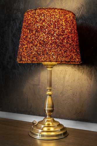 Skontrolujte Stolná lampa z prírodného jantáru, mosadzný kábel Ambra 60W E27 so zástrčkou